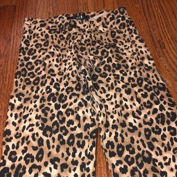 Leopard Leggings - Picture 4 of 6